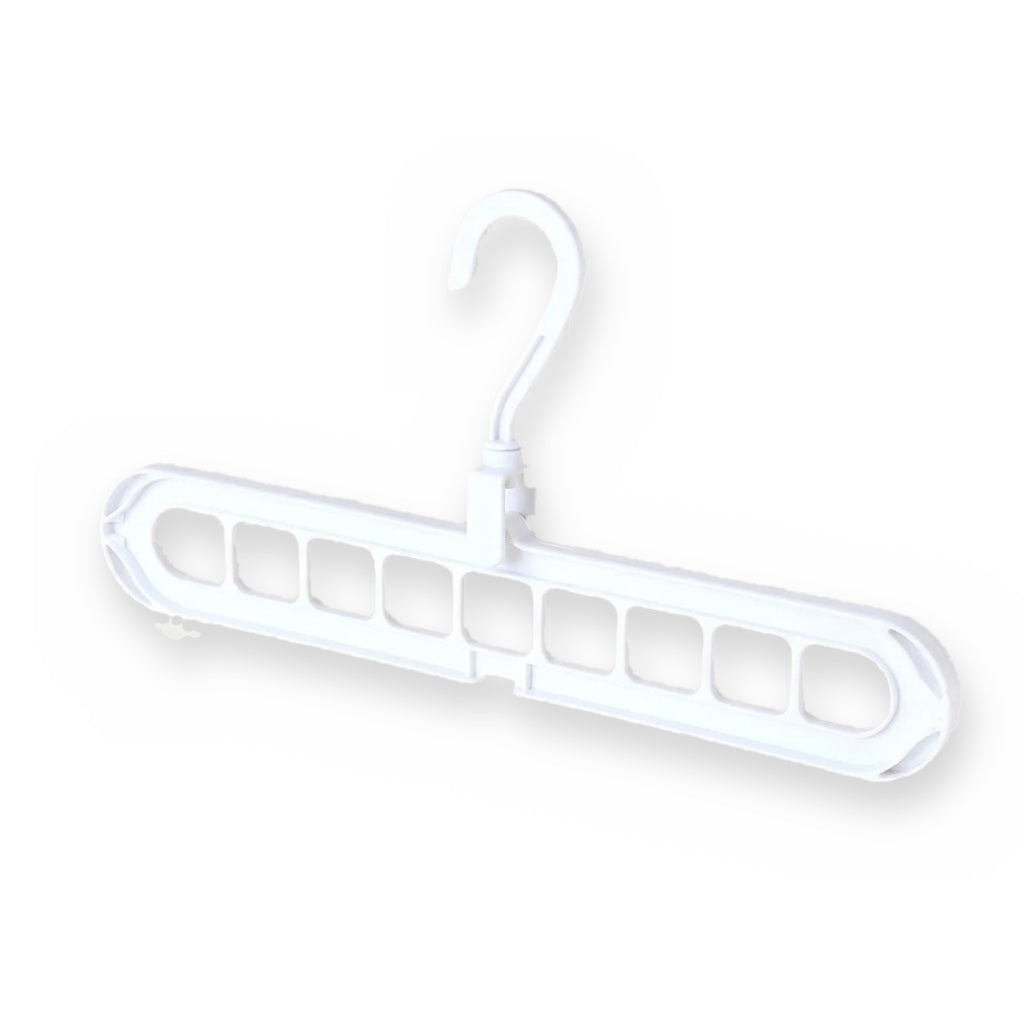 Le cintre magique blanc seul sur fond blanc, ses neuf emplacements et son crochet pivotant